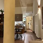 Appartamento L\'Antica Colonna, In Centro Storico